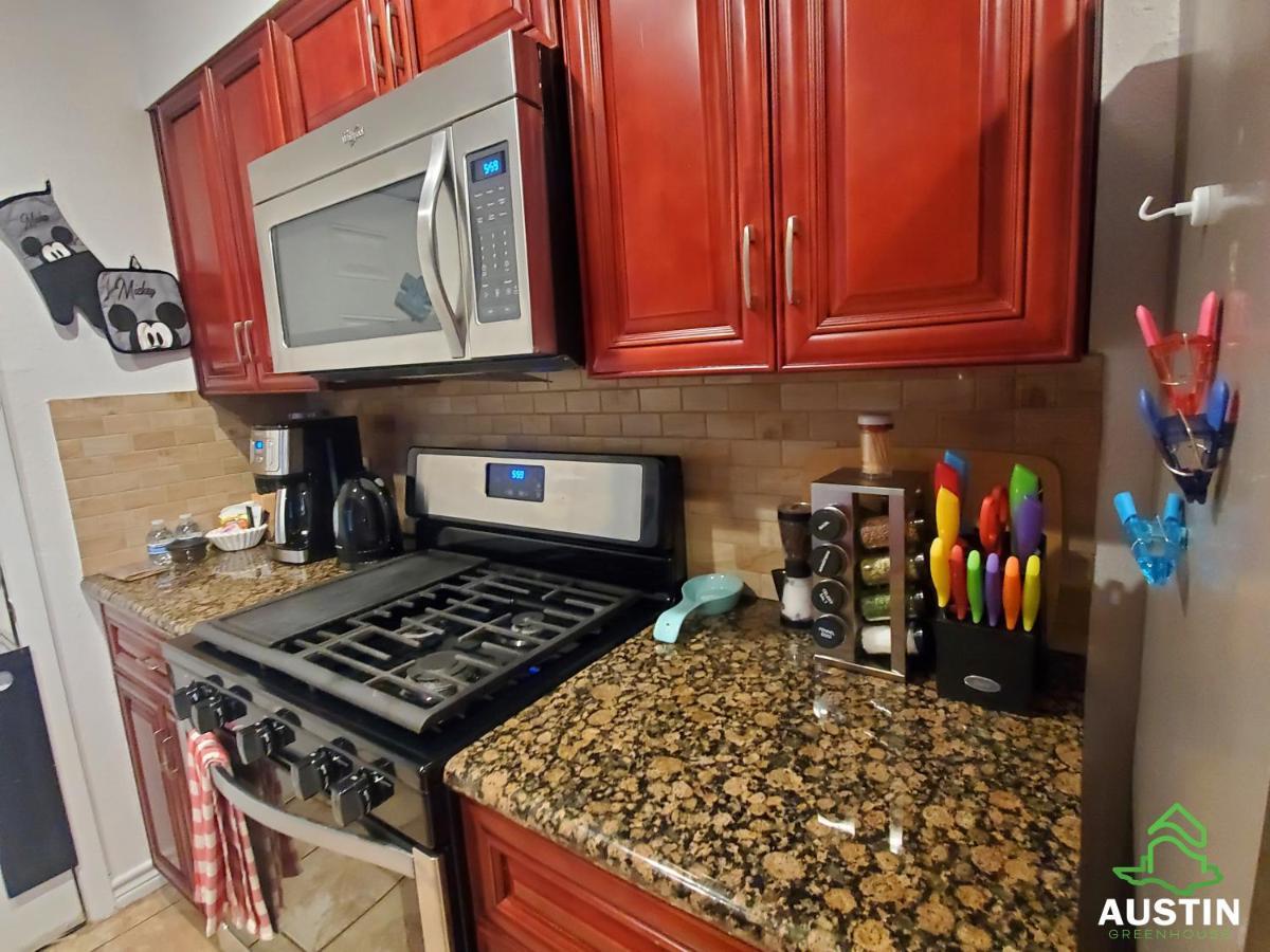 Austin Uncommon Room Rentals Eksteriør bilde